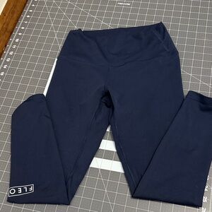 Fleo Navy Active Leggings